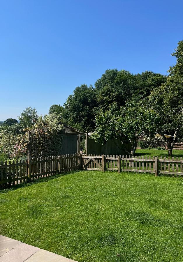 Cwm Lodge, An Idyllic Retreat In The Heart Of Herefordshire! Exterior foto